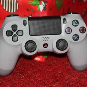 manette PS4 20th anniversary